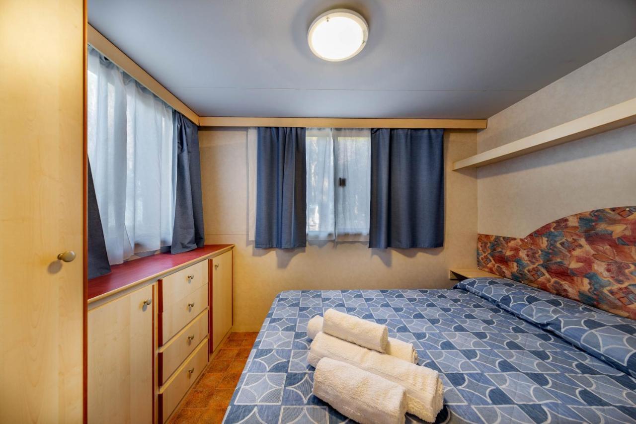 Camping&Village Le Cernie Lotzorai Exteriör bild